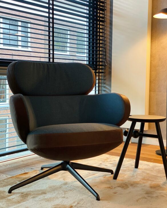 Interieuradvies en Interieurontwerp Millo Interiors Herenstraat Grachtengordel Amsterdam Nieuw Interieurontwerp, woonkamer, living, Pode, relaxfauteuil, minuu Millo Interiors 1